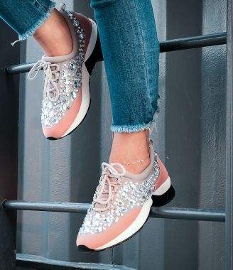 3 Best Jeans For Women You Can Buy Online